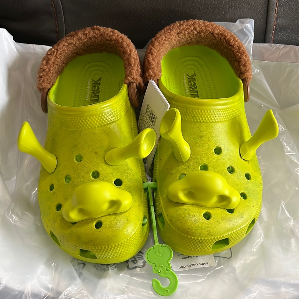 Shrek Crocs Womens size 9